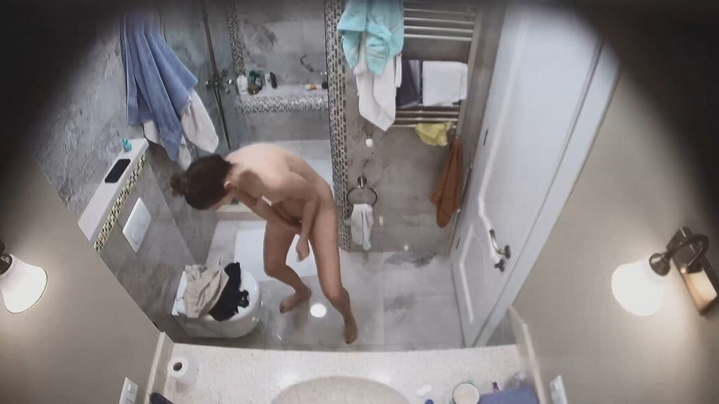 Voyeur House Mature