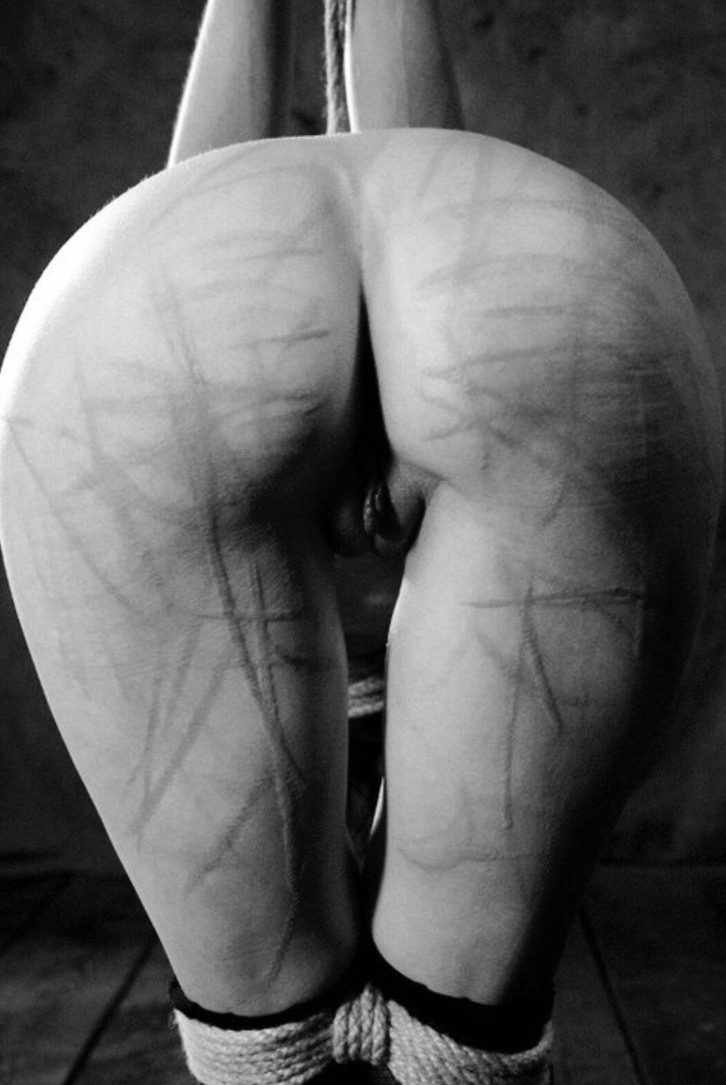 Whipping Bdsm
