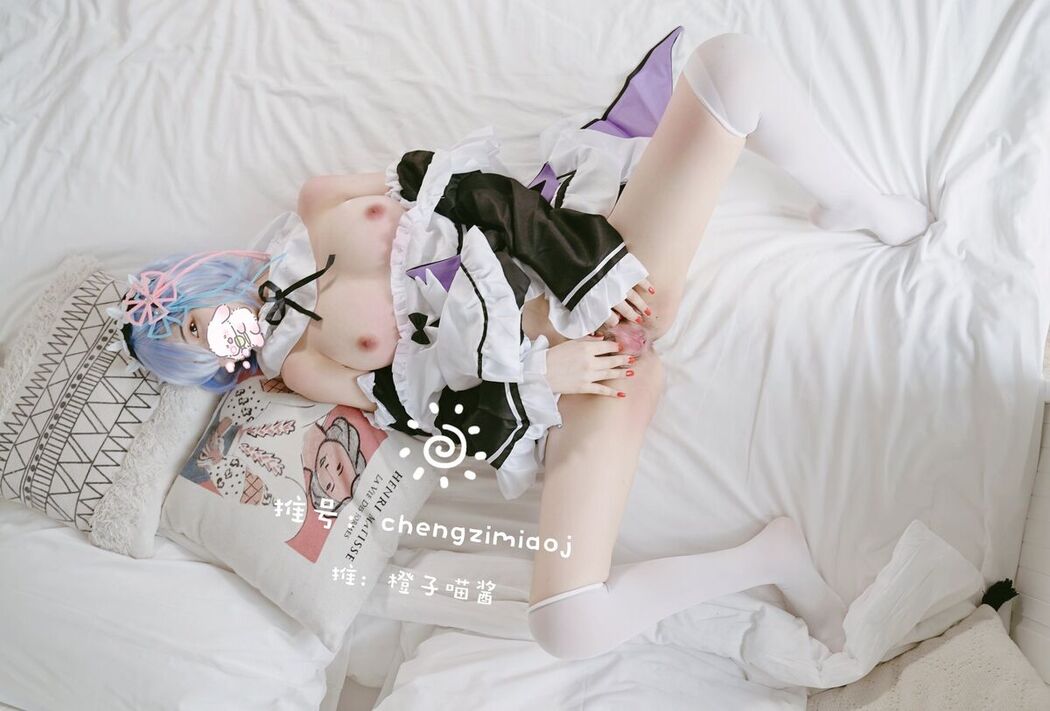 Coser@橙子喵酱 – 稀有露脸 曼妙玲珑少女 Part01