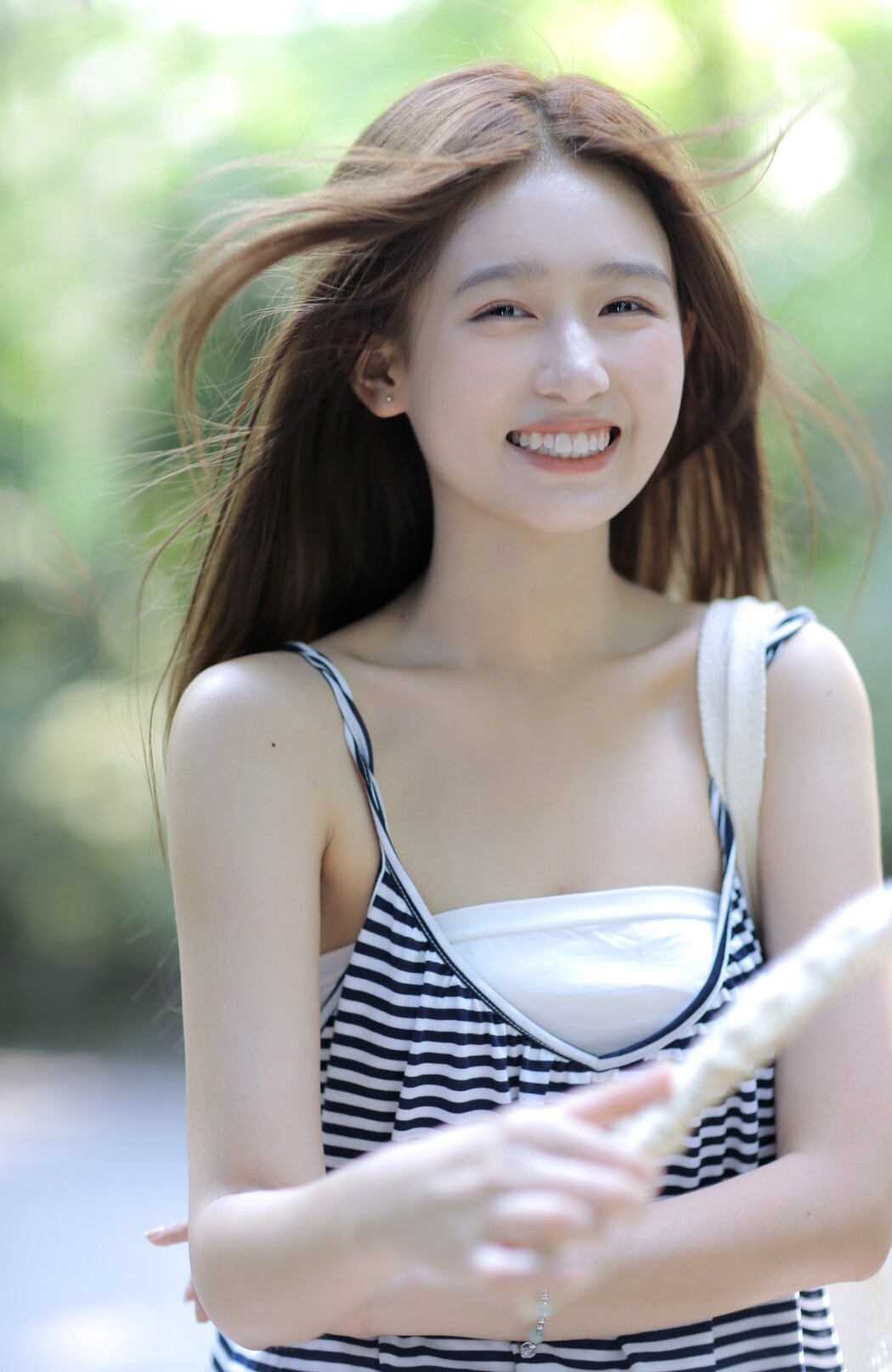 YiTuYu艺图语 Vol.1158 Rui Qiu De Kuai Le Ren Sheng