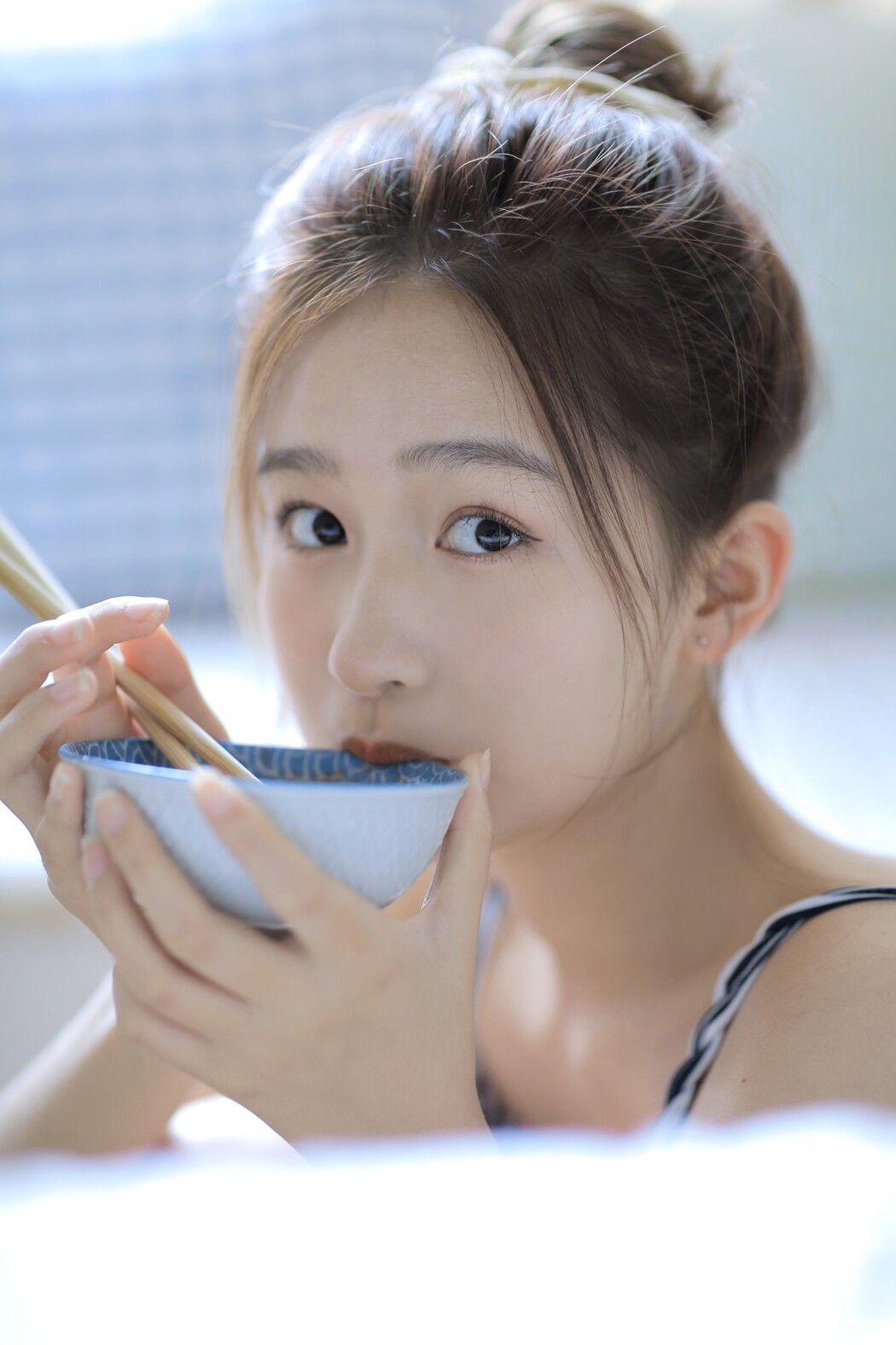 YiTuYu艺图语 Vol.1158 Rui Qiu De Kuai Le Ren Sheng