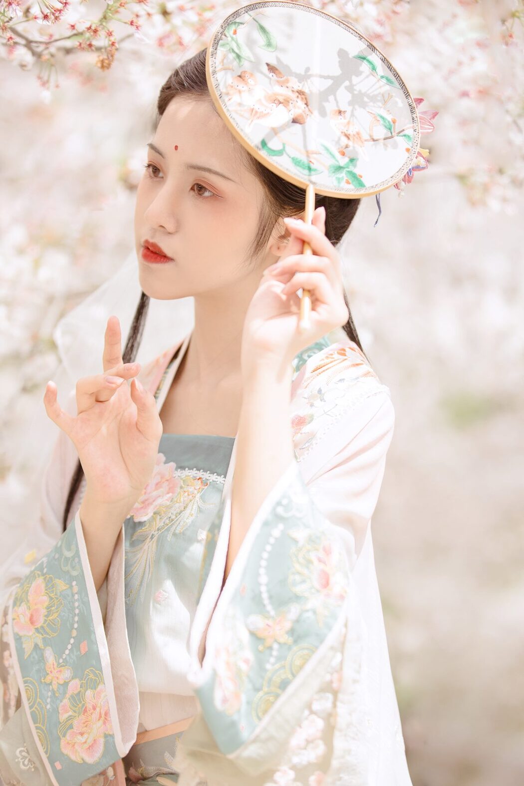 YiTuYu艺图语 Vol.1126 Mu Jin cutie