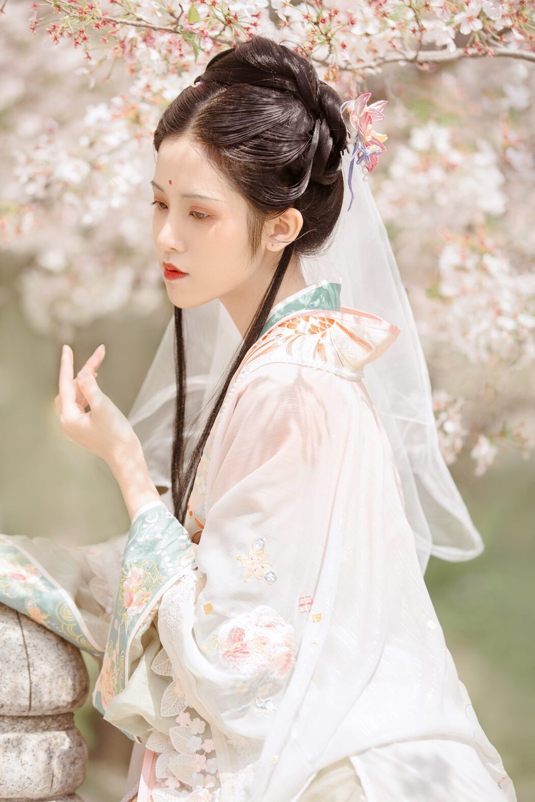 YiTuYu艺图语 Vol.1126 Mu Jin cutie