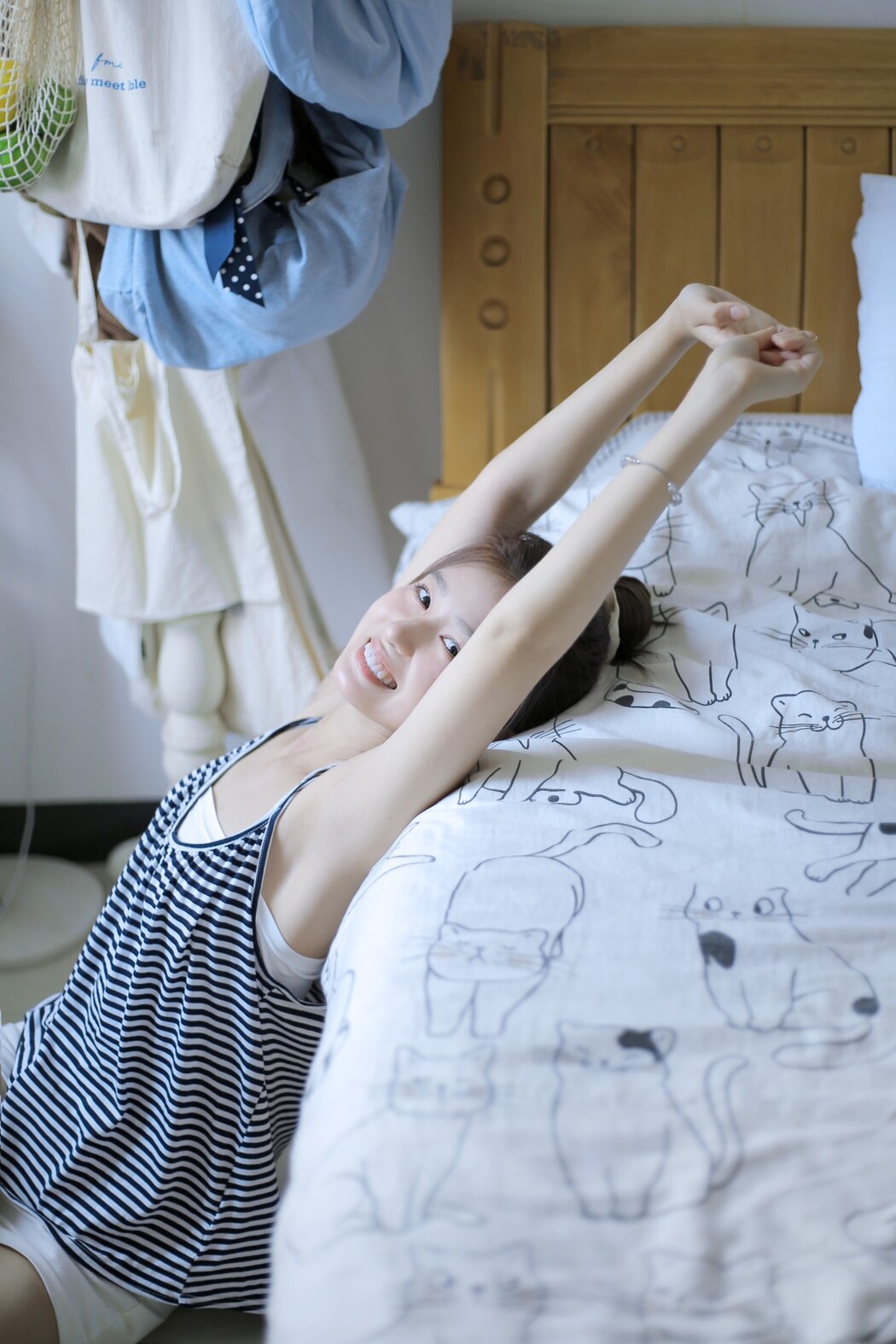 YiTuYu艺图语 Vol.1158 Rui Qiu De Kuai Le Ren Sheng