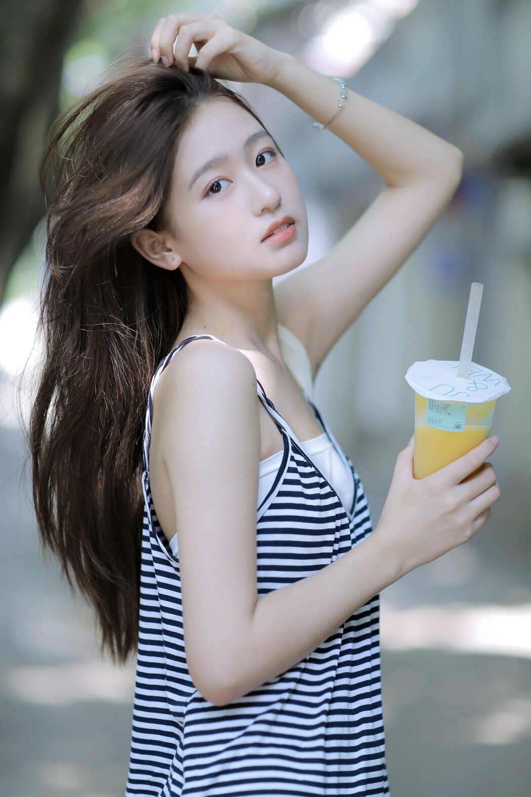 YiTuYu艺图语 Vol.1158 Rui Qiu De Kuai Le Ren Sheng