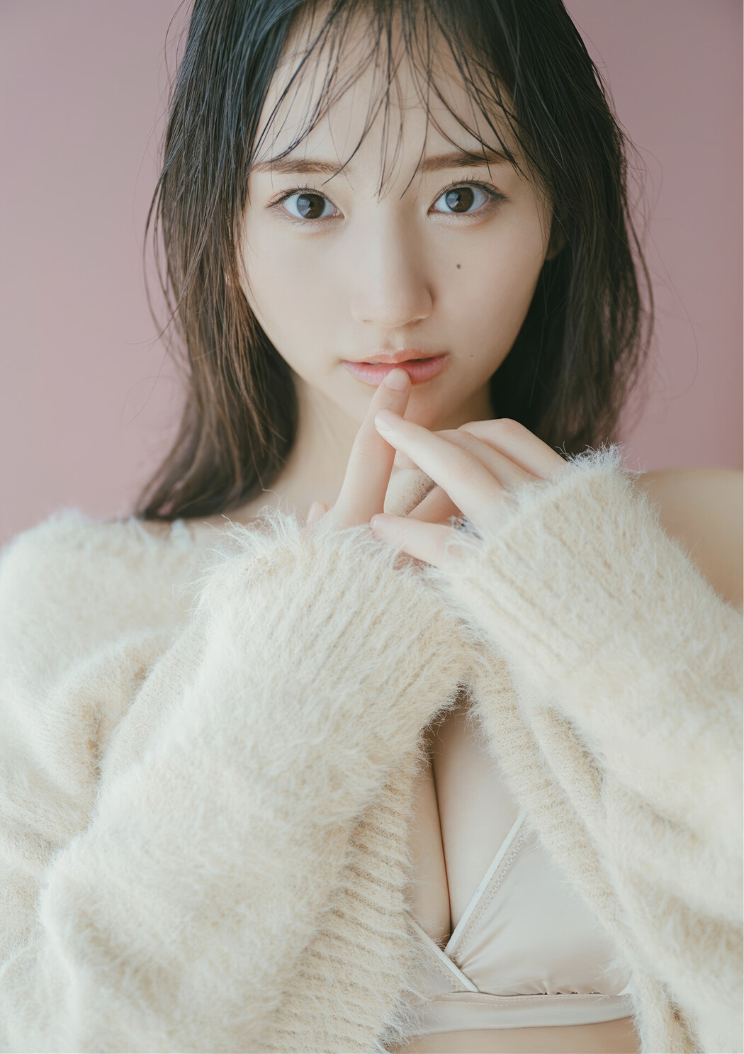 So-Yon そよん, BRODYデジタル写真集 『黄金のフェチズム』 Set.01