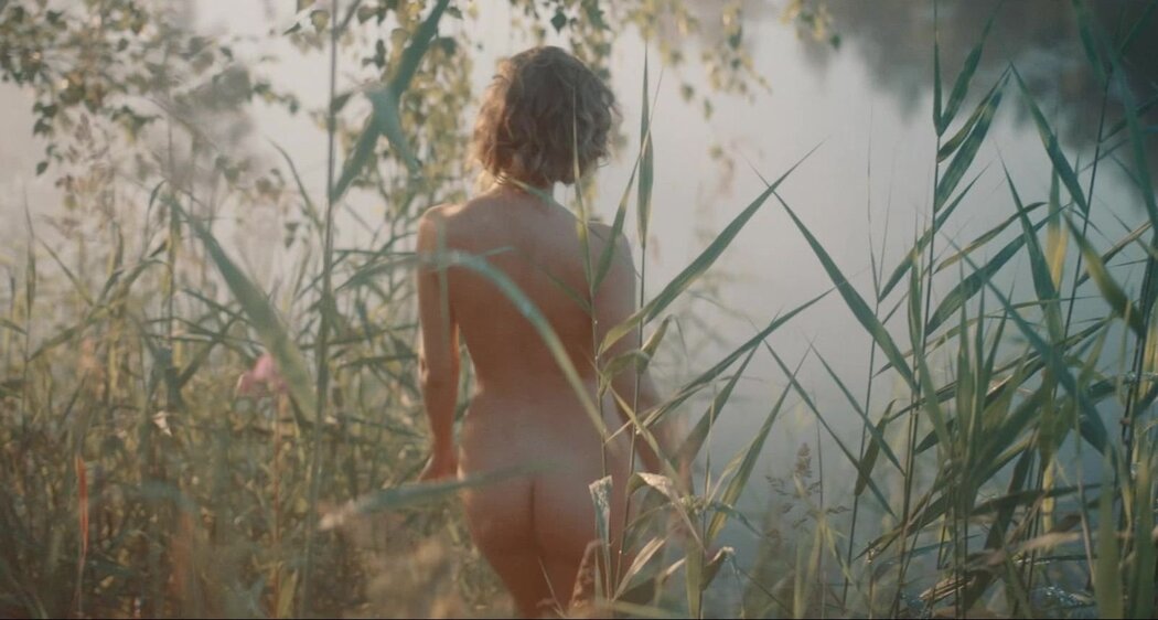 Aglaya Tarasova Nude