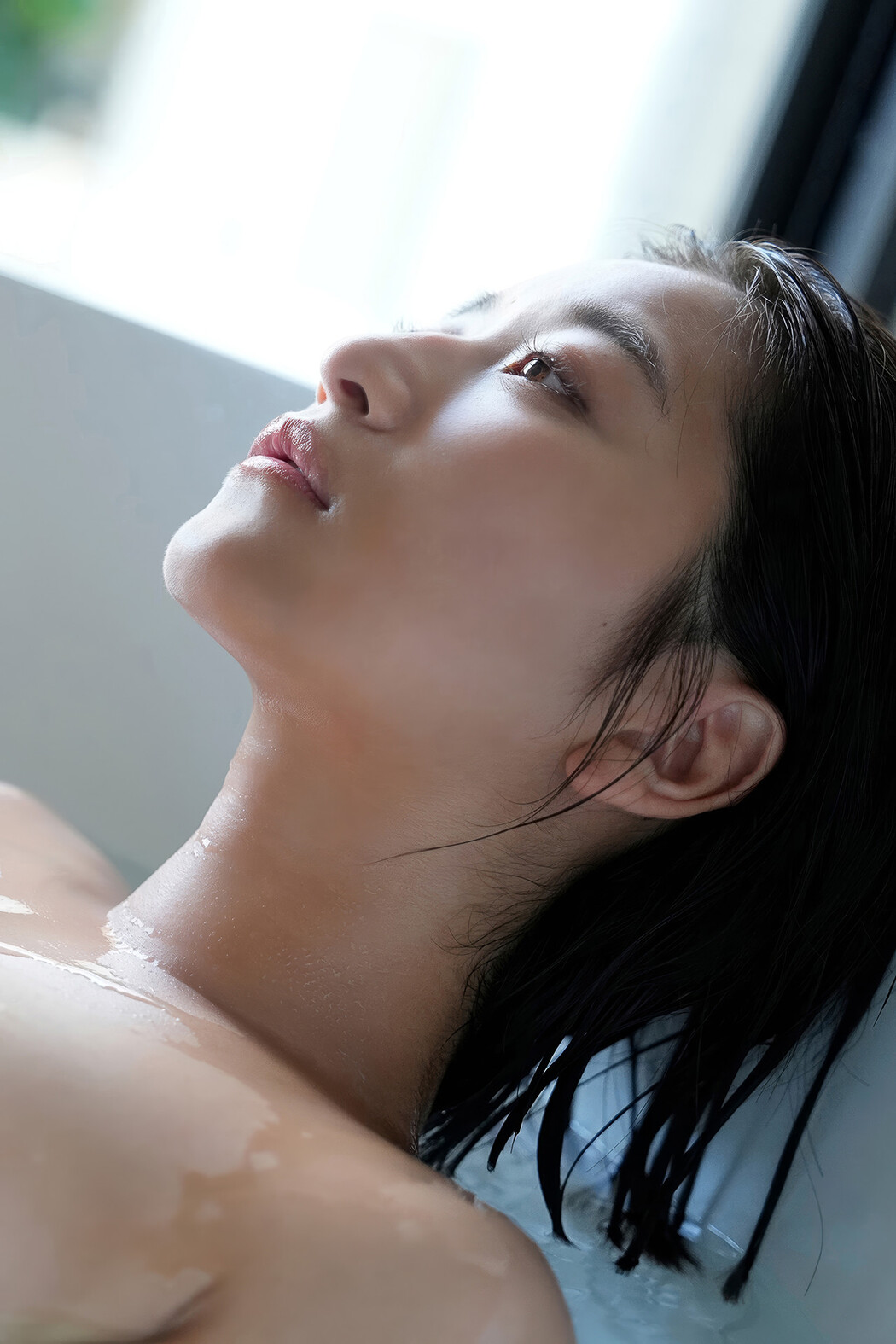 Ina Enohara 榎原依那, ヤンマガアザーっす！ 2024 No.44 「Unreleased Cuts」 Set.02