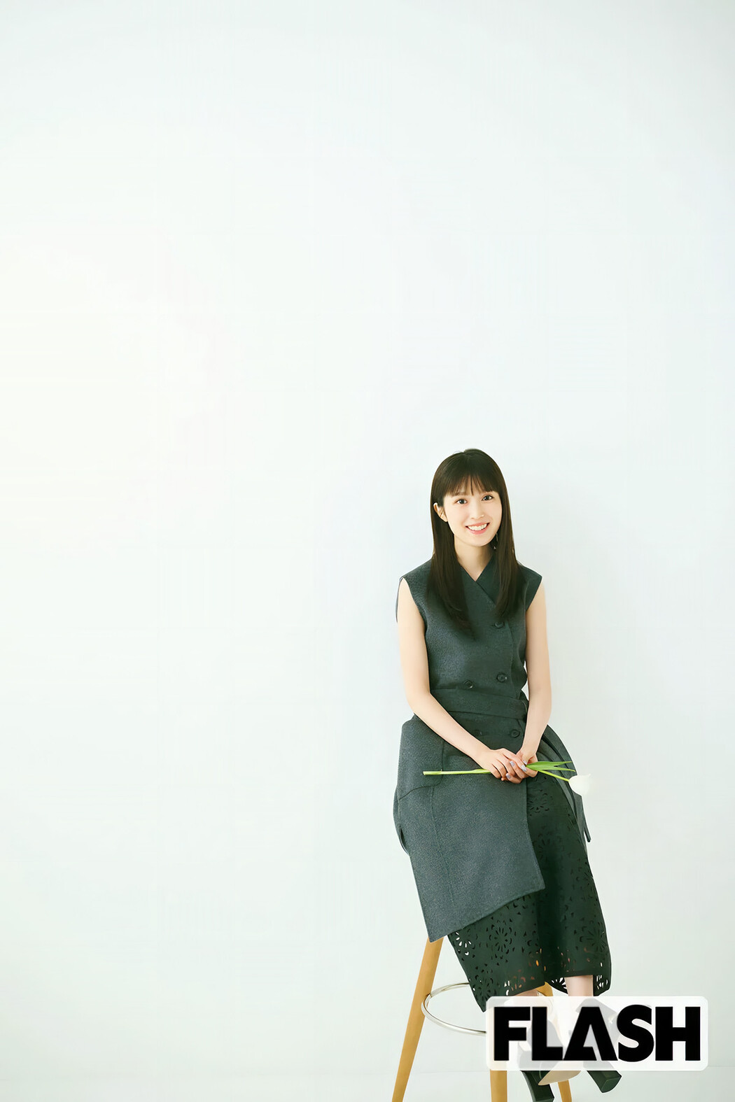 松本日向・福本莉子, FLASH 2025.04.01 (フラッシュ 2025年4月1日号)