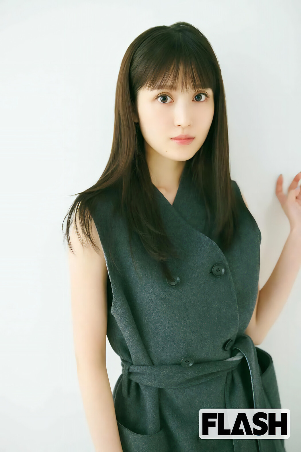 松本日向・福本莉子, FLASH 2025.04.01 (フラッシュ 2025年4月1日号)