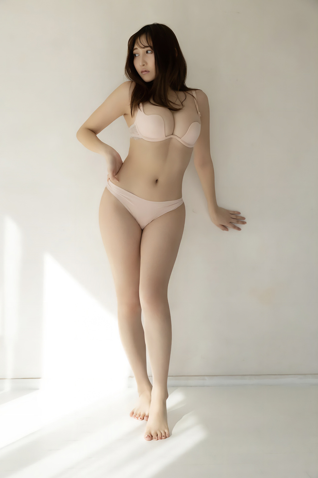 Ririsa Tsuji 辻りりさ, FRIDAYデジタル写真集 『魅惑開放 Vol.2』 Set.01