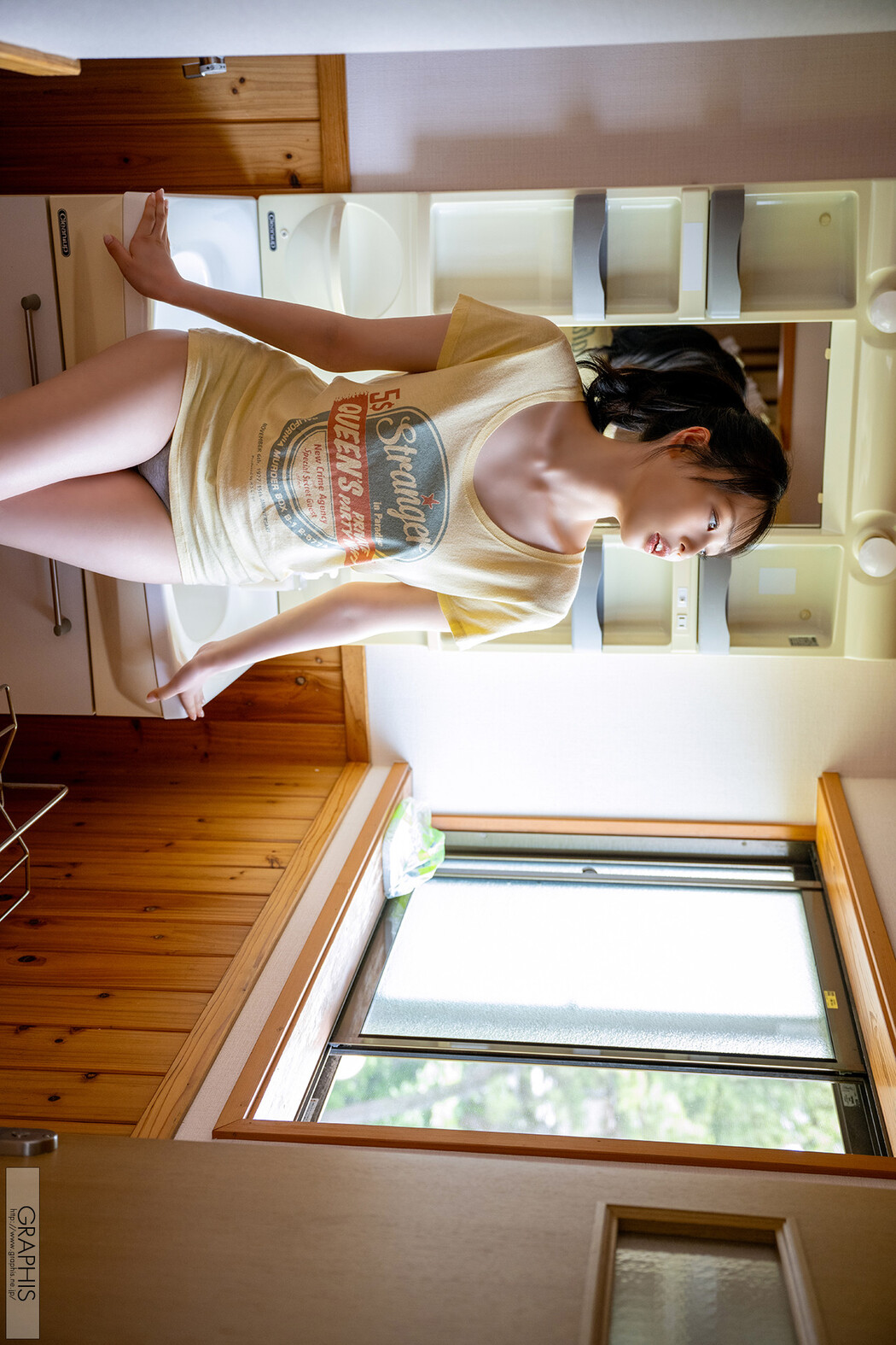 Ami Tokita 時田亜美, Graphis Gals 「Naivety」 Vol.02