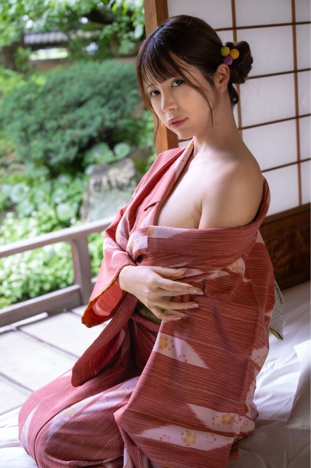 JP Shiiba Mikuru 有岡みう – 木漏れ日の中で