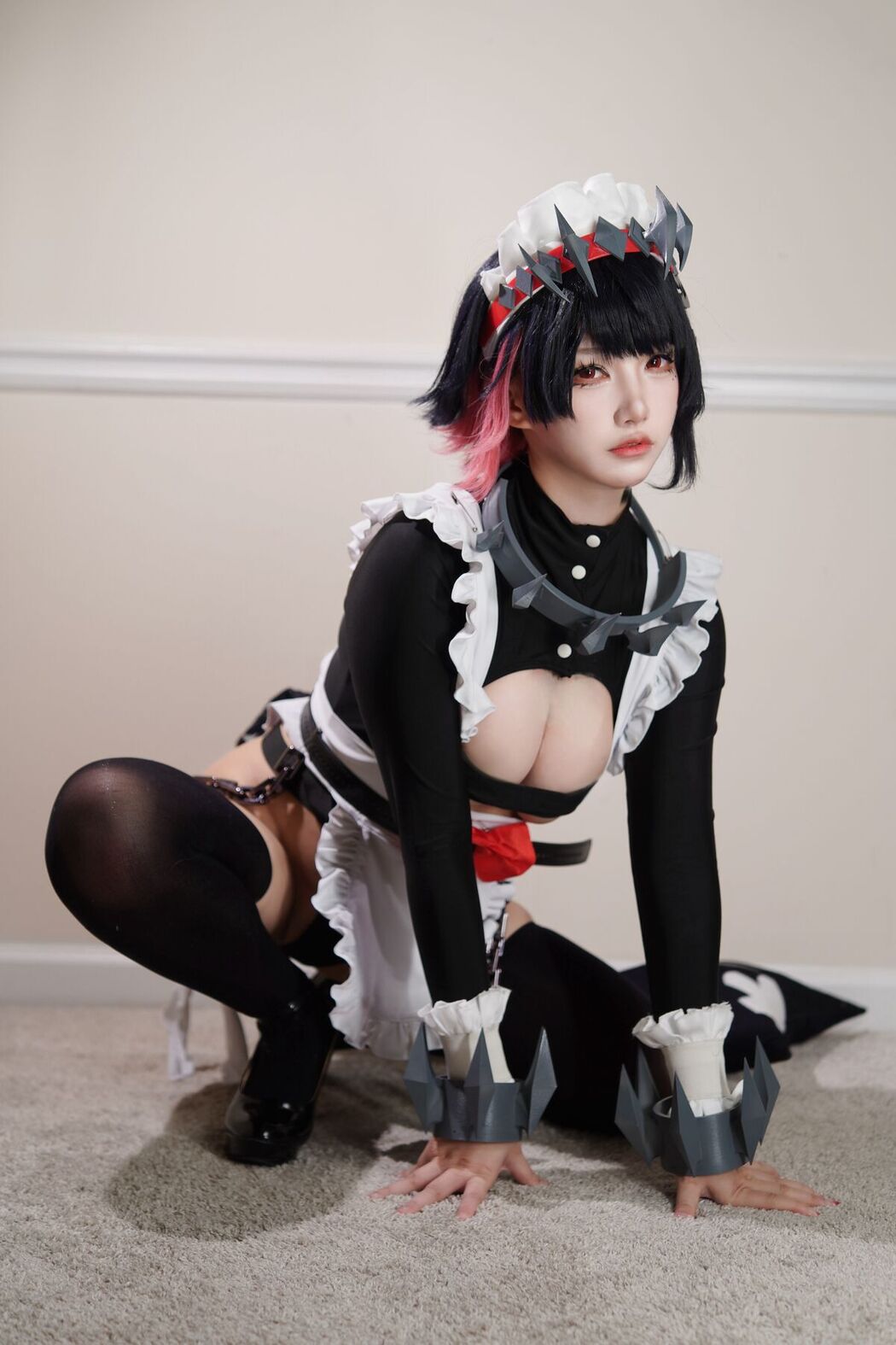 Coser@狐洛洛子 – 鲨鱼妹 女仆