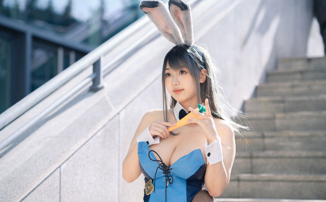 Coser@浅安安 – 漫展兔女郎