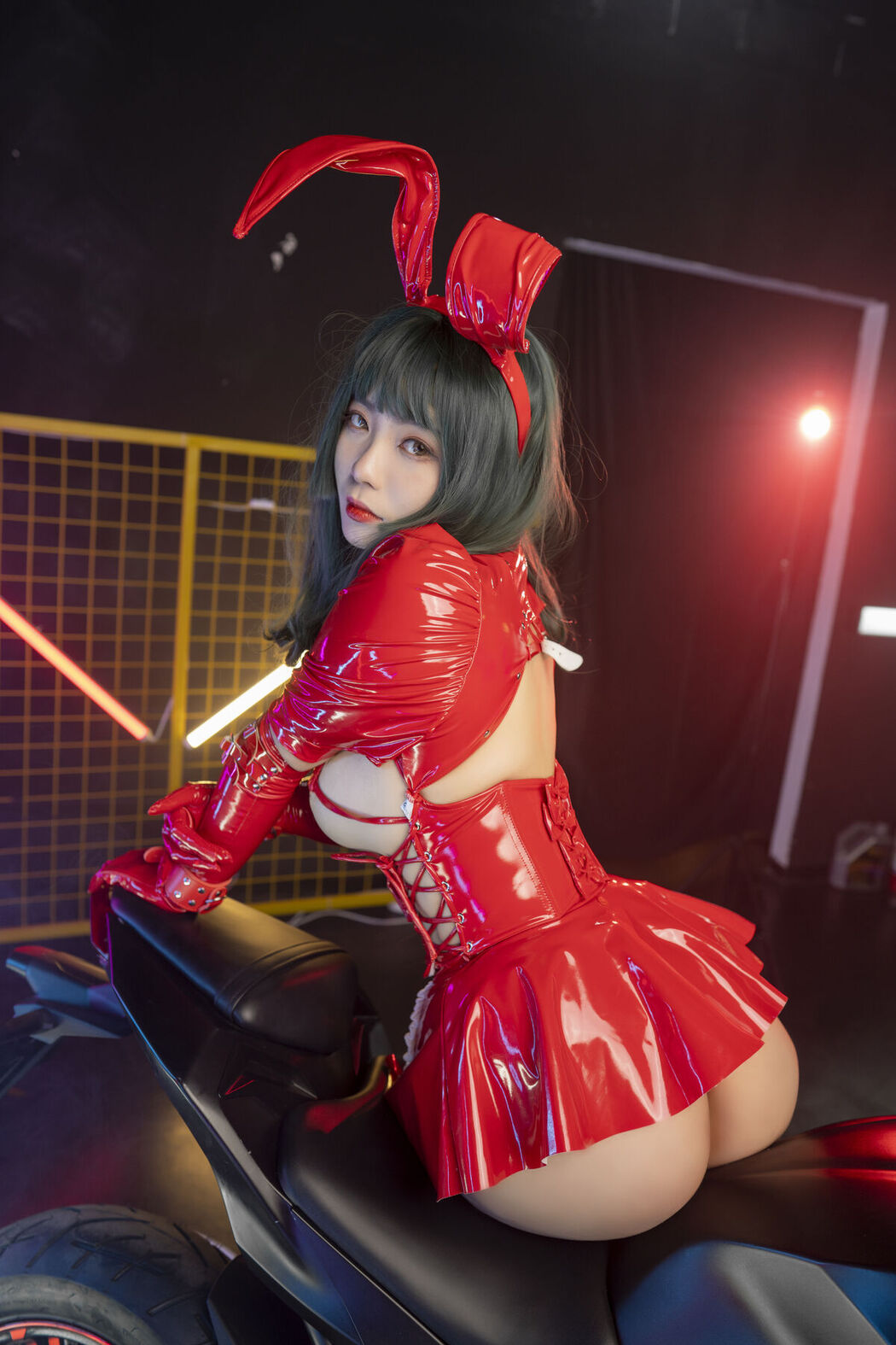 Coser@珟_珏Dita – 暗黑兔女郎