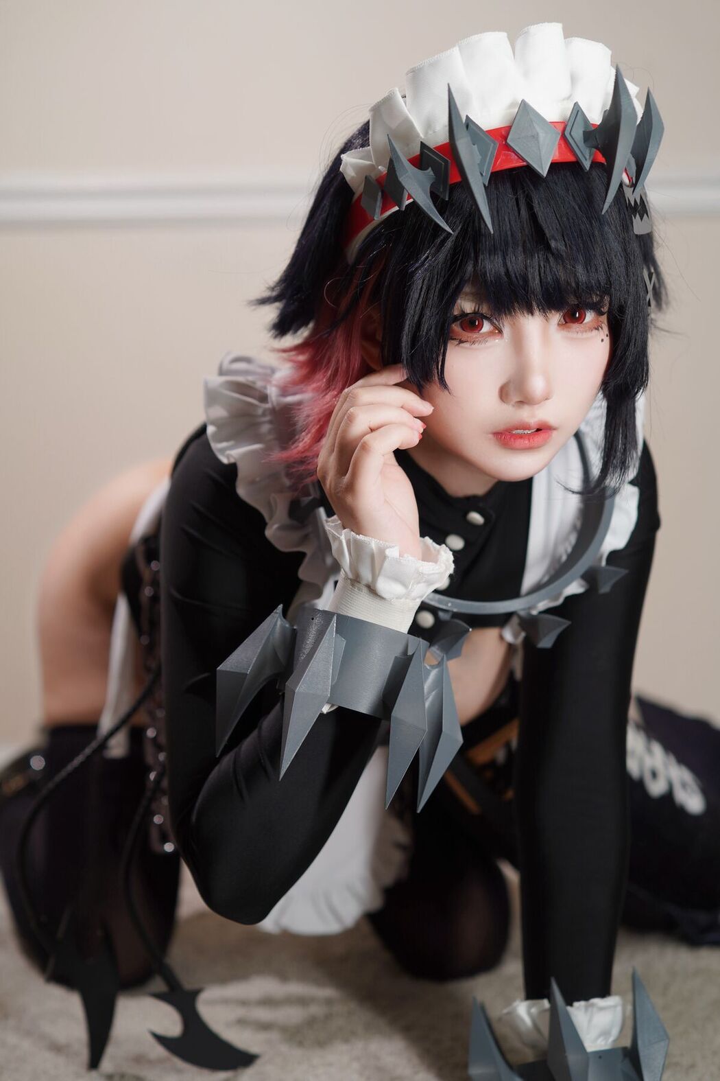 Coser@狐洛洛子 – 鲨鱼妹 女仆