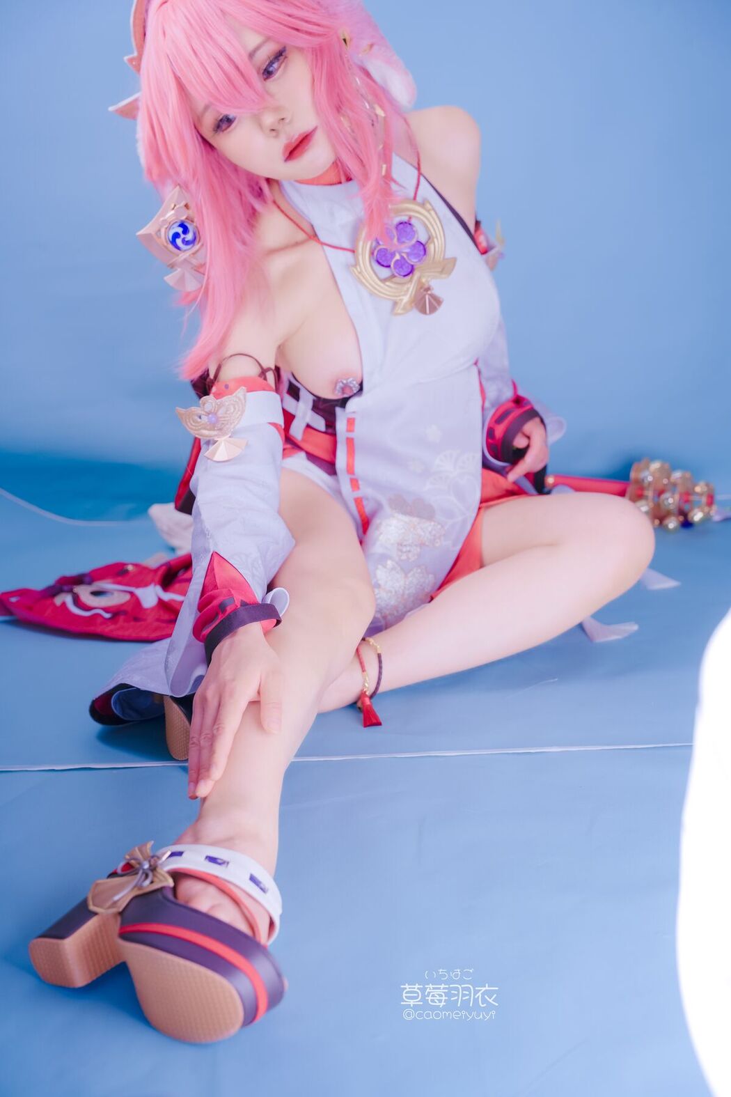 Coser@草莓羽衣 – 狐色の独楽吟宴