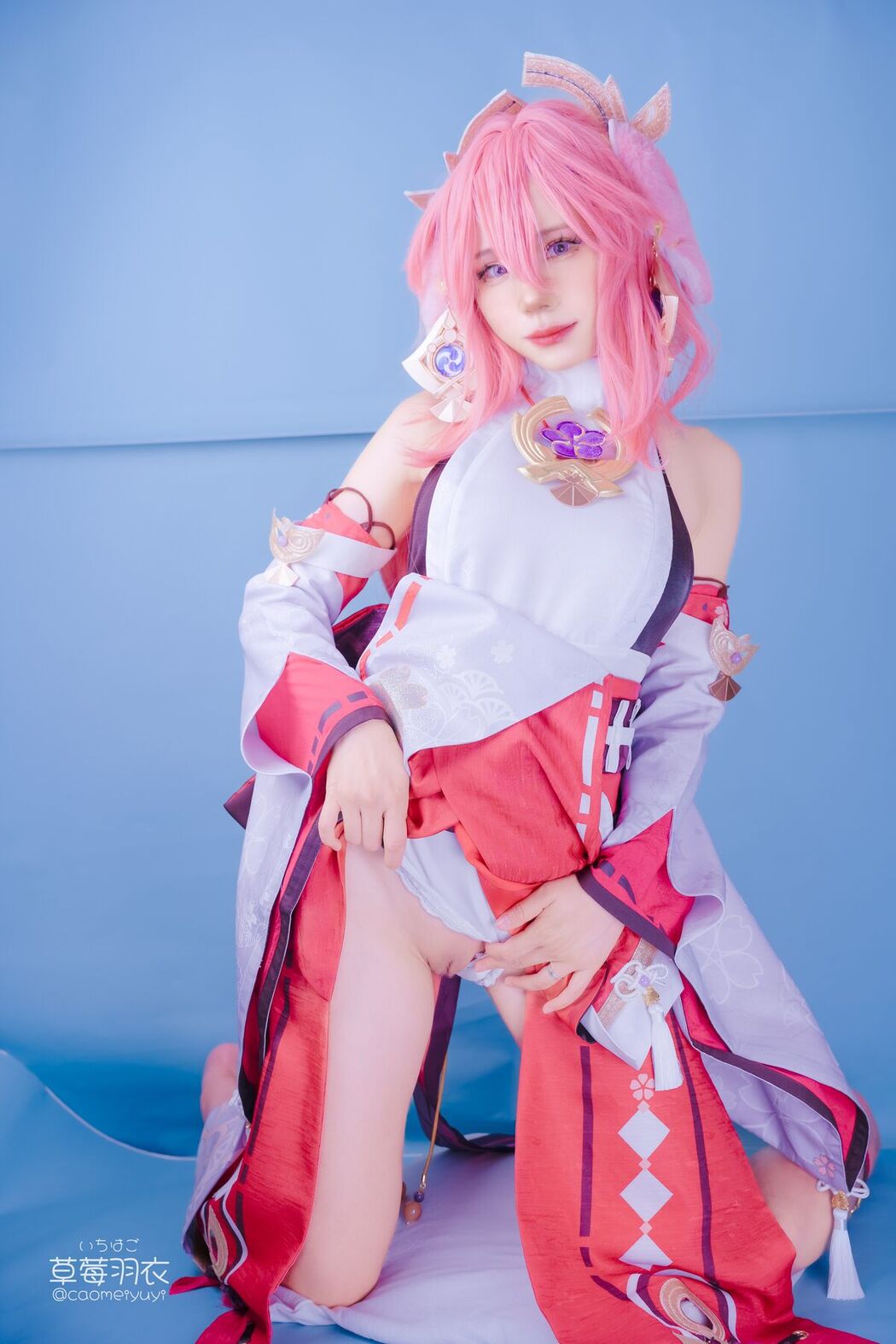 Coser@草莓羽衣 – 狐色の独楽吟宴