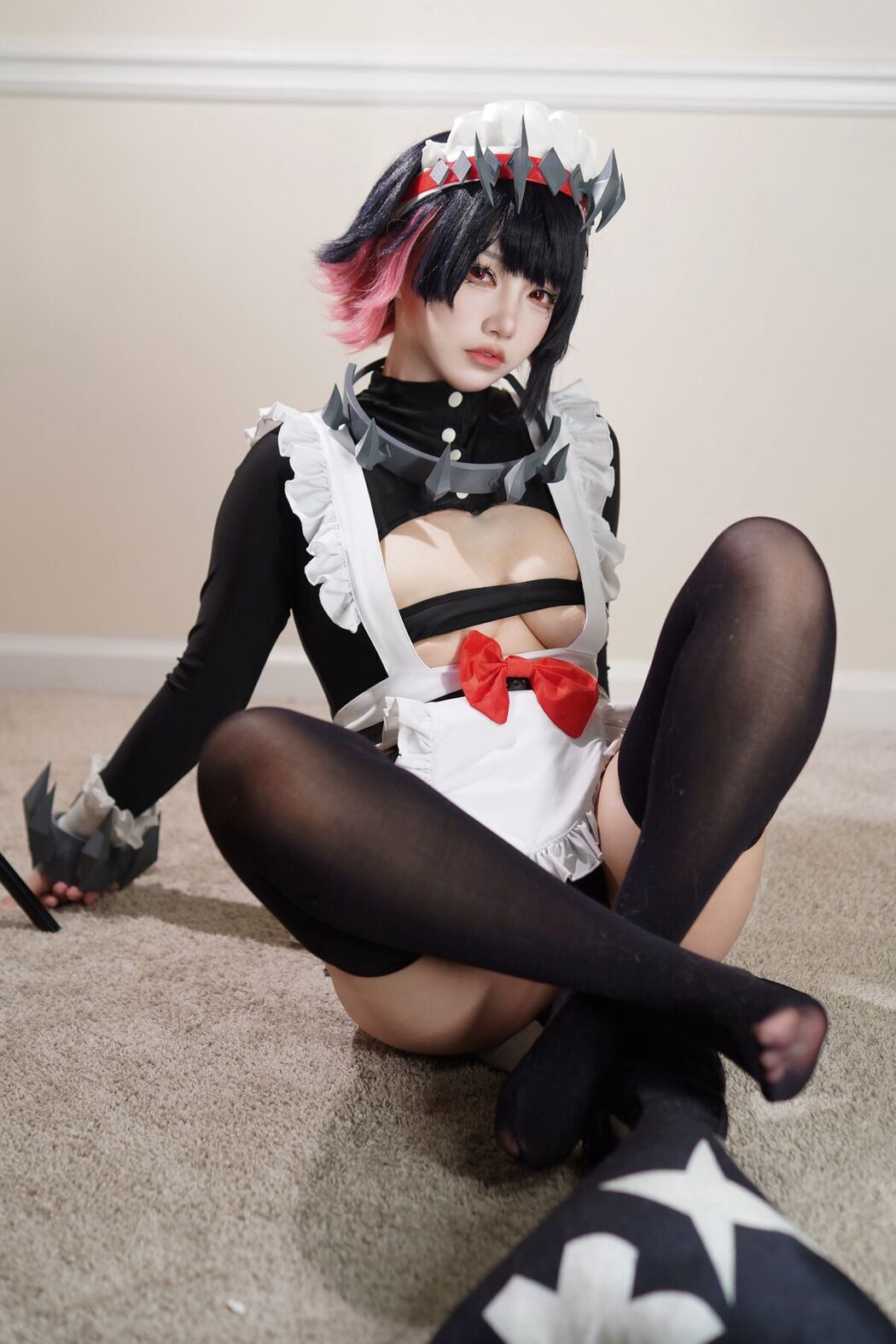 Coser@狐洛洛子 – 鲨鱼妹 女仆