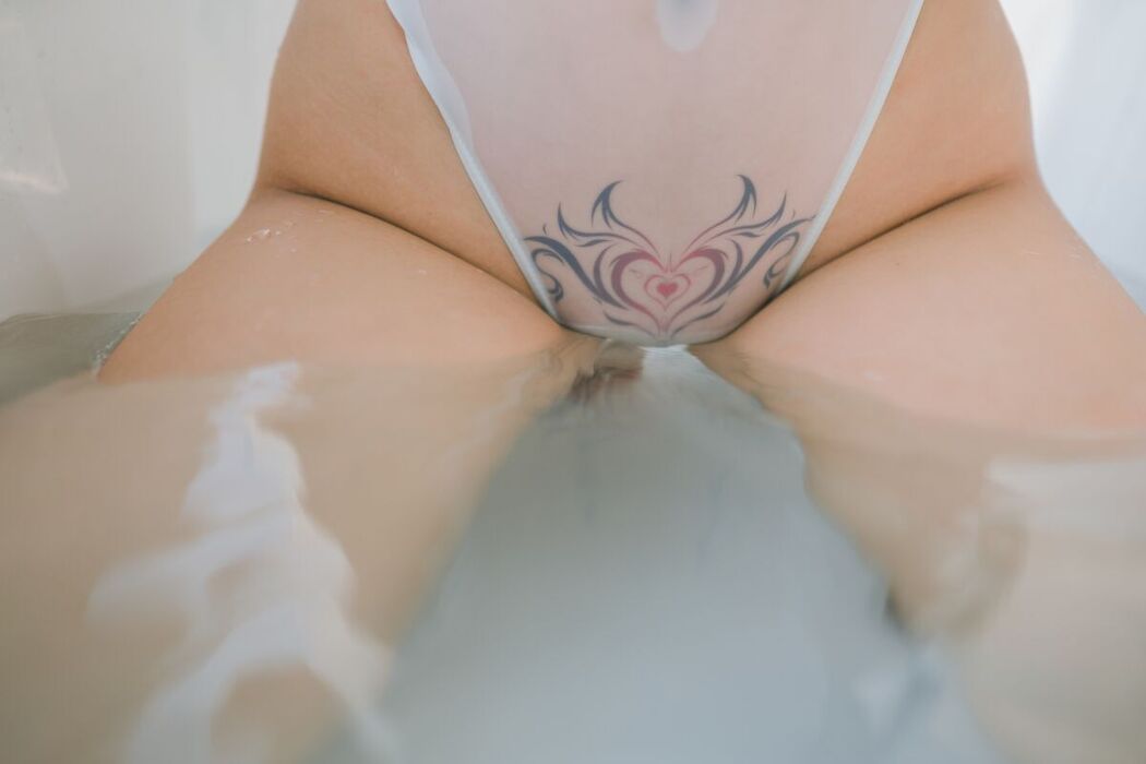 Coser@浅安安 – 透明泳装