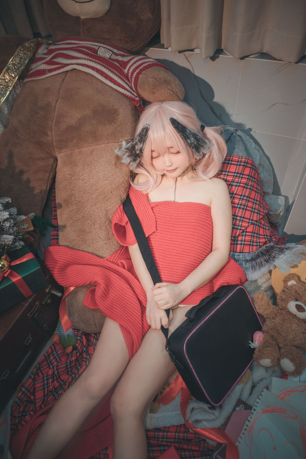 Coser@神沢永莉 – 请签收小春的礼物