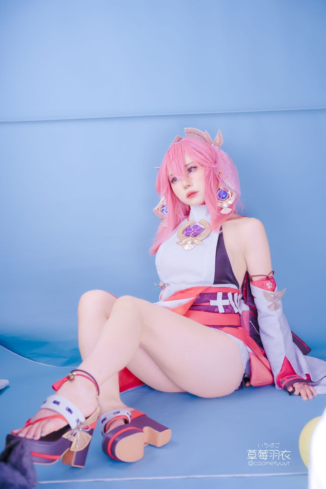 Coser@草莓羽衣 – 狐色の独楽吟宴