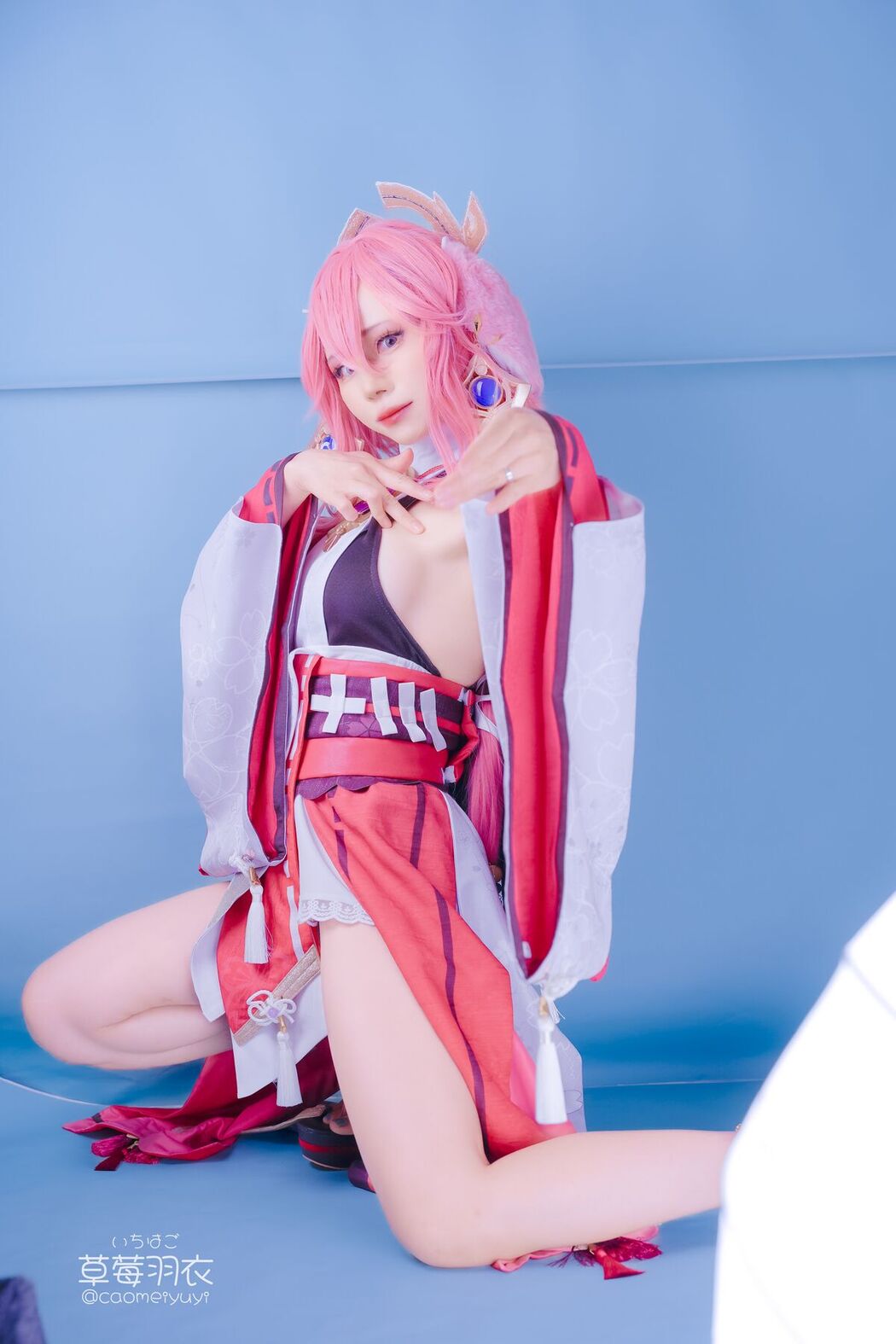 Coser@草莓羽衣 – 狐色の独楽吟宴
