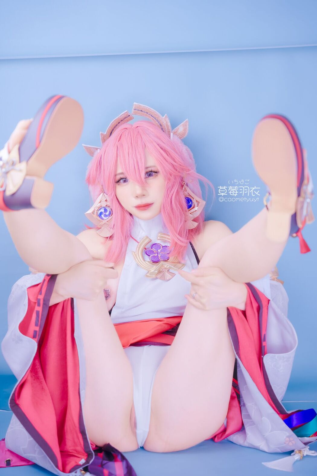 Coser@草莓羽衣 – 狐色の独楽吟宴