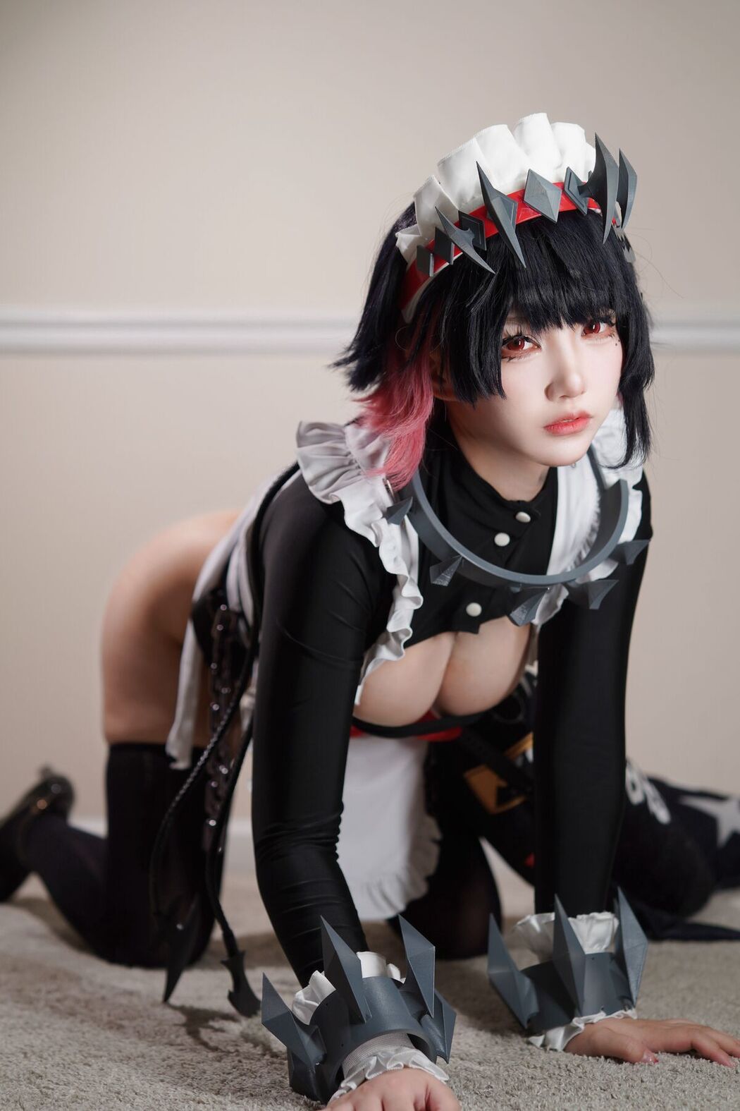 Coser@狐洛洛子 – 鲨鱼妹 女仆