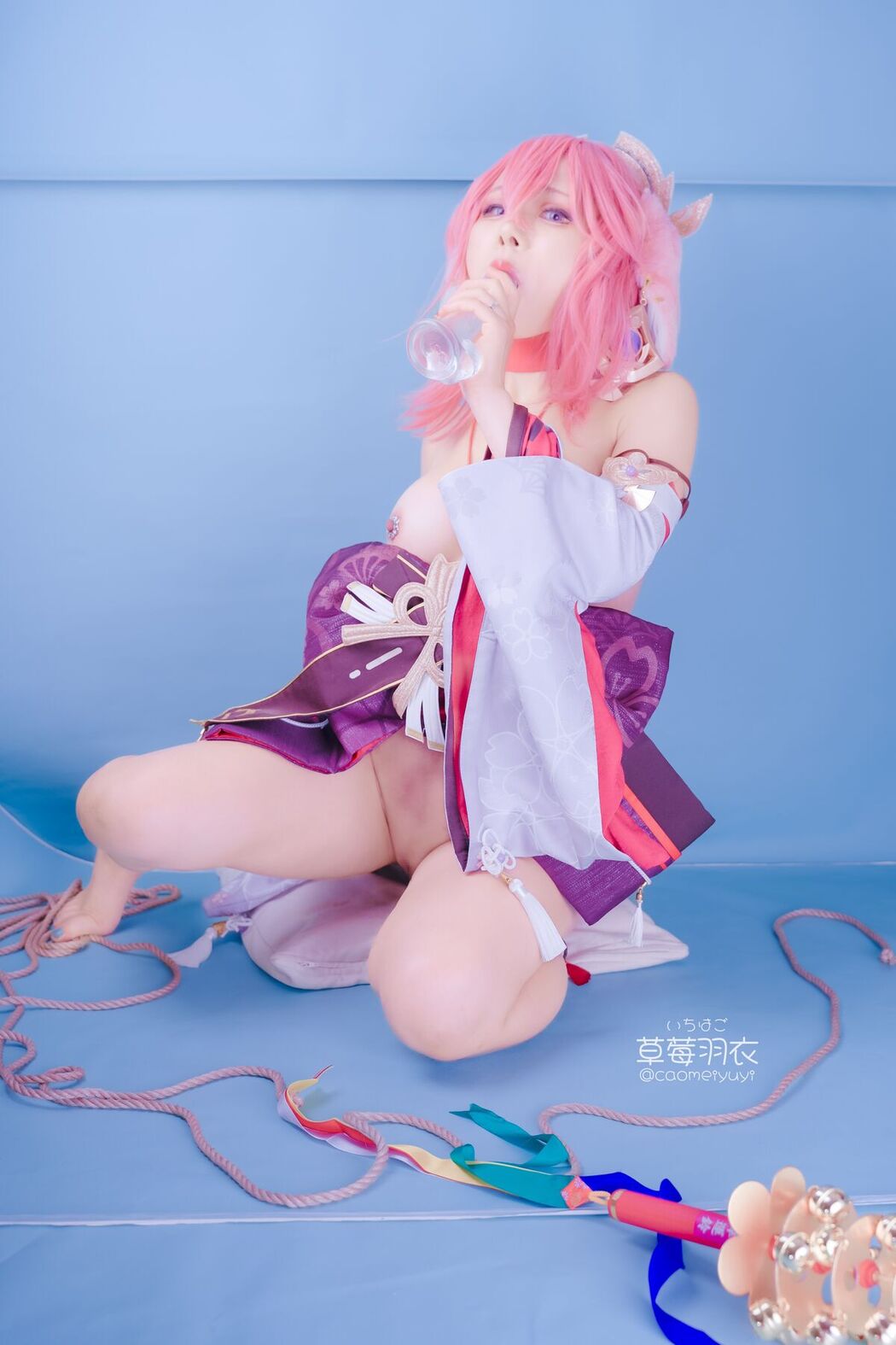 Coser@草莓羽衣 – 狐色の独楽吟宴