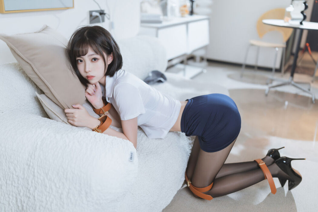 Coser@许岚lan – 束缚黑丝