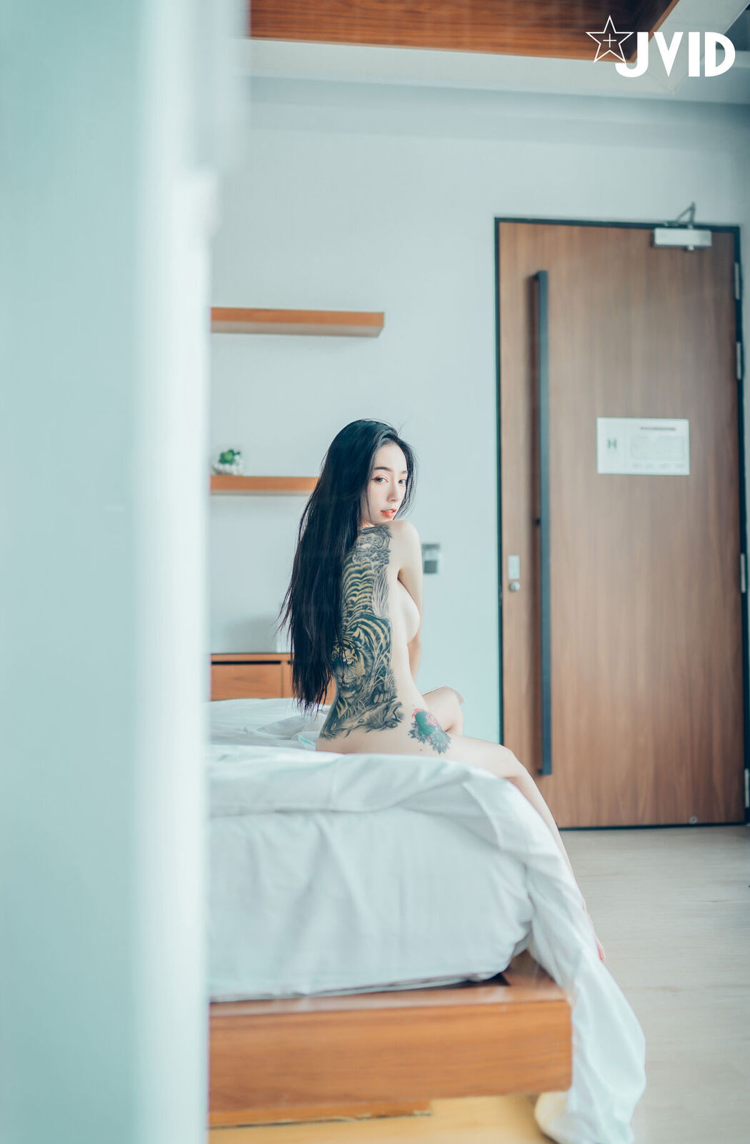 JVID Piao Piao 飘飘 &#8211; 猫娘女友 &#8211; 全真空死库水女仆 &#8211; 足控 &#8211; 激凸透点 Part2