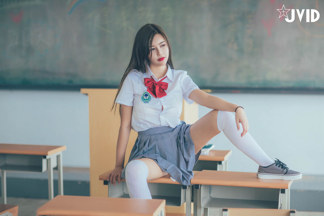 JVID Mu Mu Sen 木木森 – 直擊教室没人 放課後特别授課 美巨乳の健康教育 全裸性感誘惑 Part1