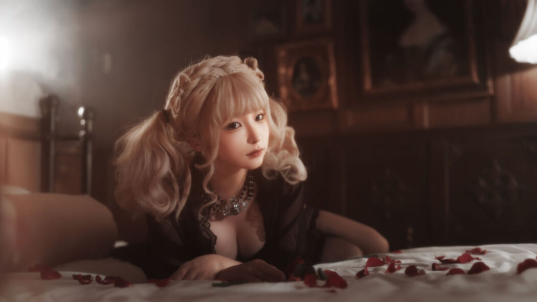 Coser@蠢沫沫 Chunmomo – 黑红纱裙