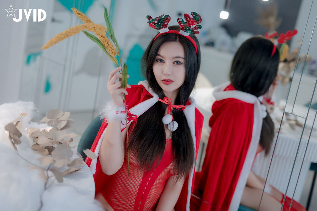 JVID Mu Mu Sen 木木森 – 性感聖誕派對木木森超性感 Part5