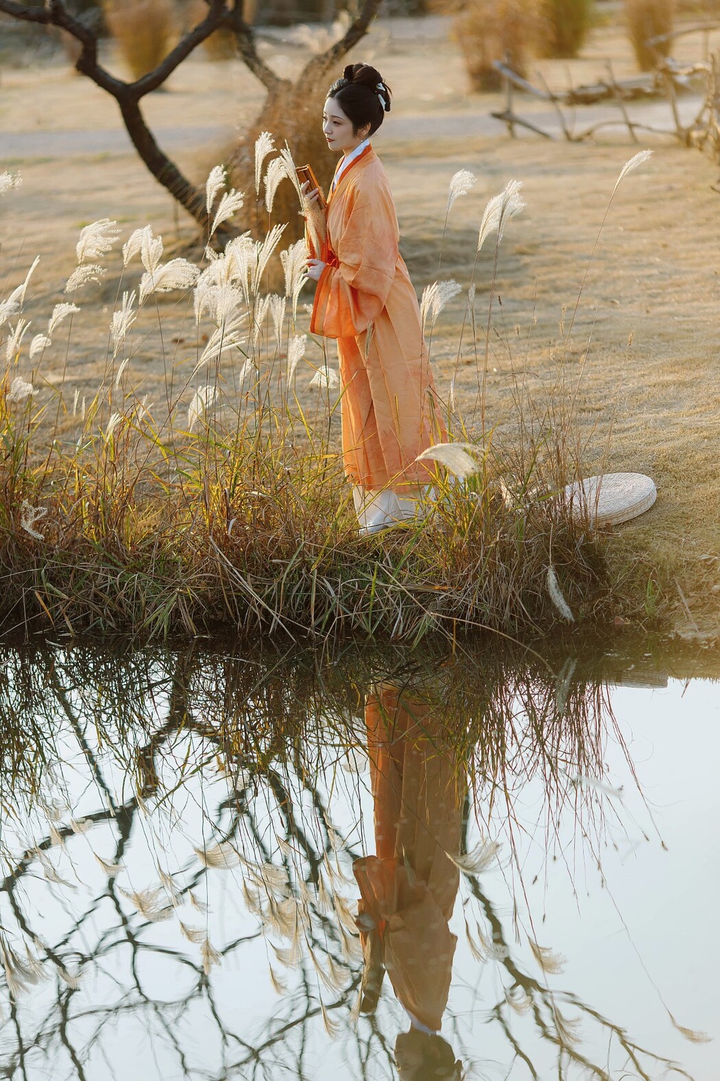 YiTuYu艺图语 Vol.1223 Xiao Wen Nuan Xiang Yao Ge Da Tai Yang