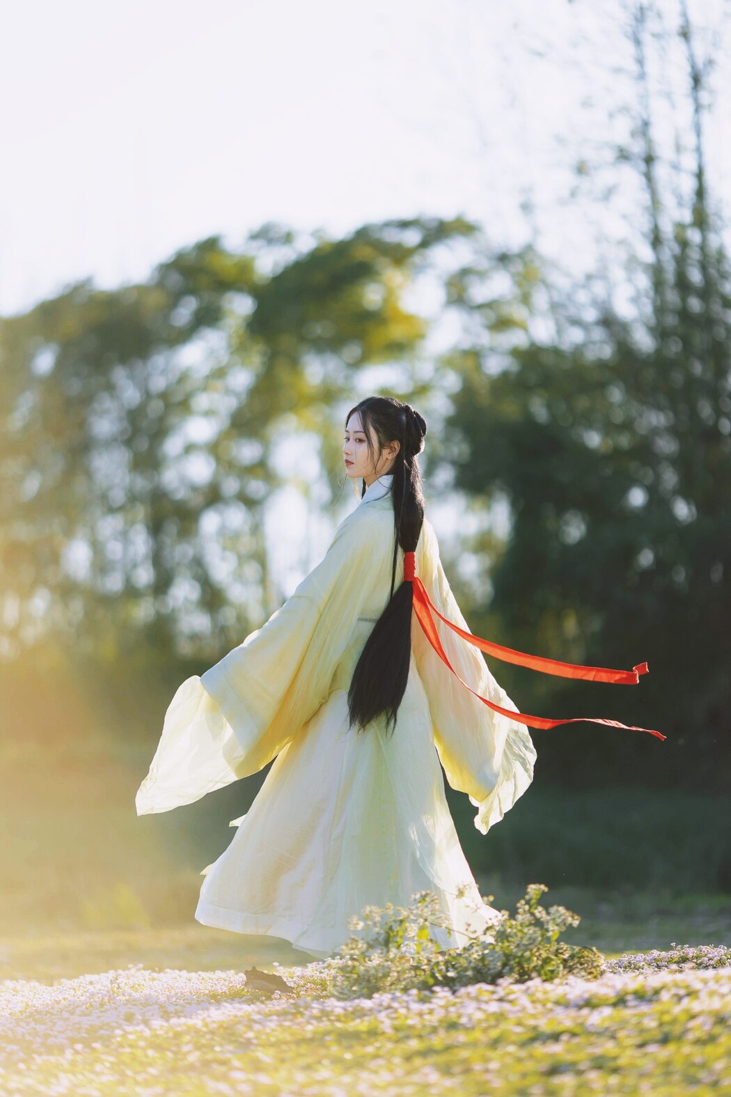 YiTuYu艺图语 Vol.1228 Ren Jian Yue-Su Chen
