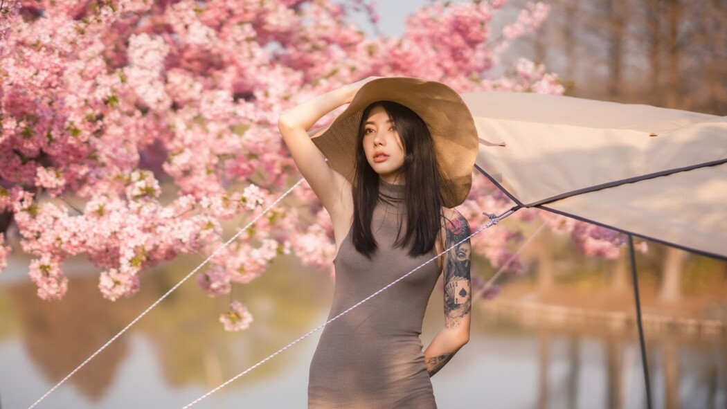 YiTuYu艺图语 Vol.1240 Yue Yue
