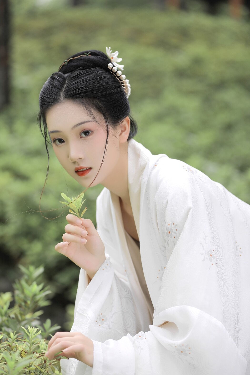 YiTuYu艺图语 Vol.1227 Zhi Zhi Qi