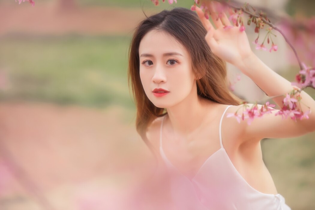 YiTuYu艺图语 Vol.1290 Zi Yi