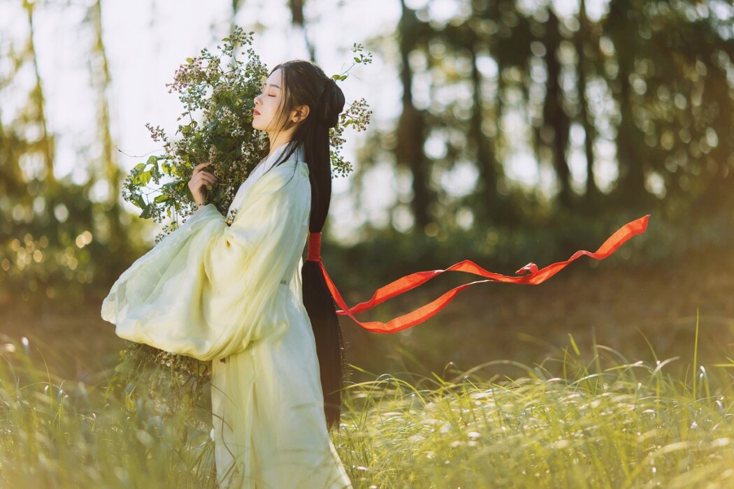 YiTuYu艺图语 Vol.1228 Ren Jian Yue-Su Chen