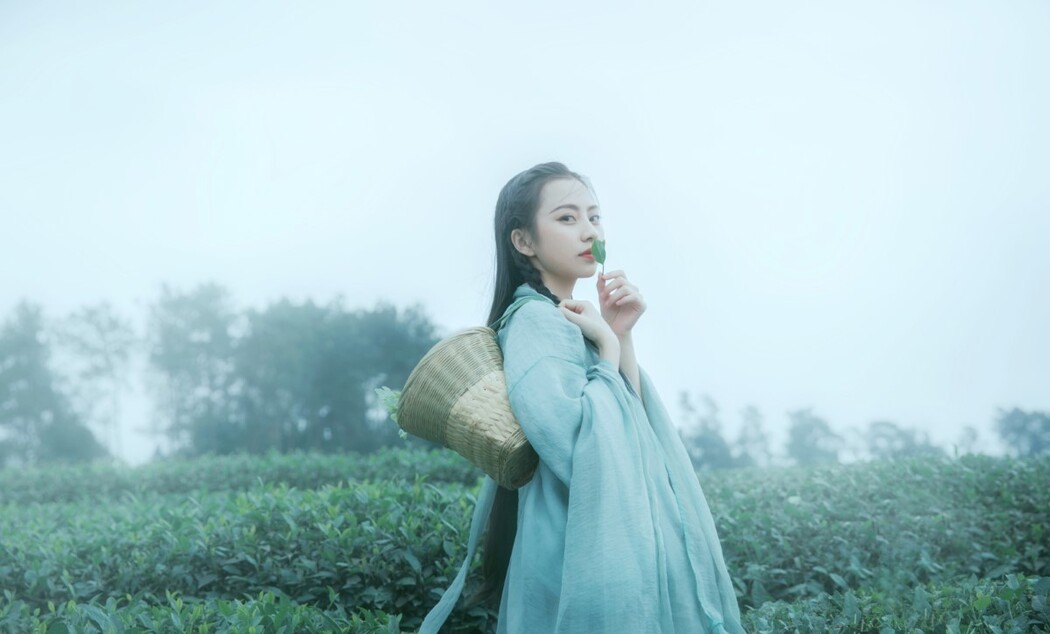 YiTuYu艺图语 Vol.1235 Yi Bao