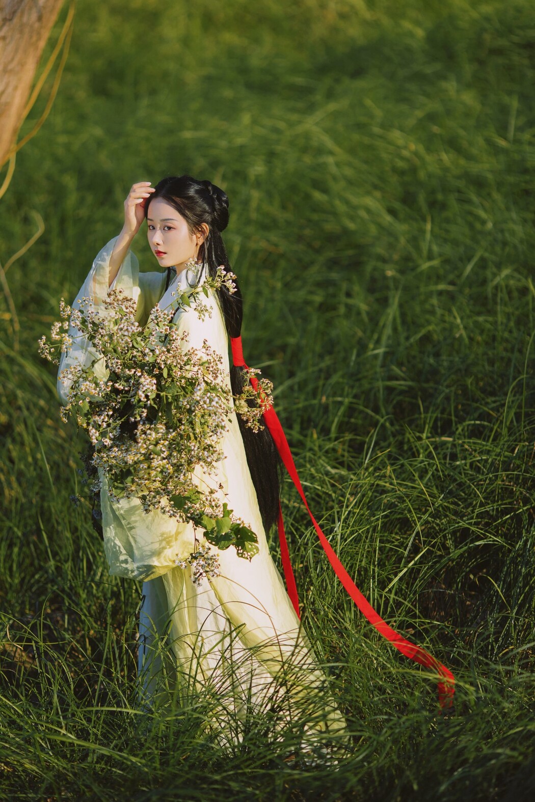 YiTuYu艺图语 Vol.1228 Ren Jian Yue-Su Chen