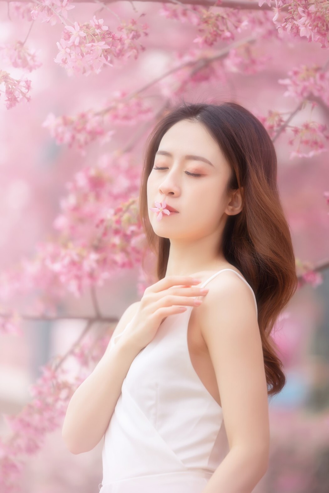 YiTuYu艺图语 Vol.1290 Zi Yi