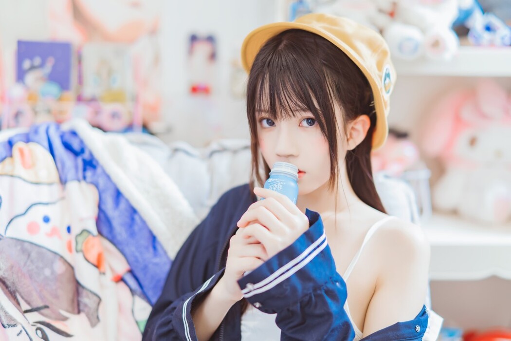 YiTuYu艺图语 Vol.1397 Cherry Meow