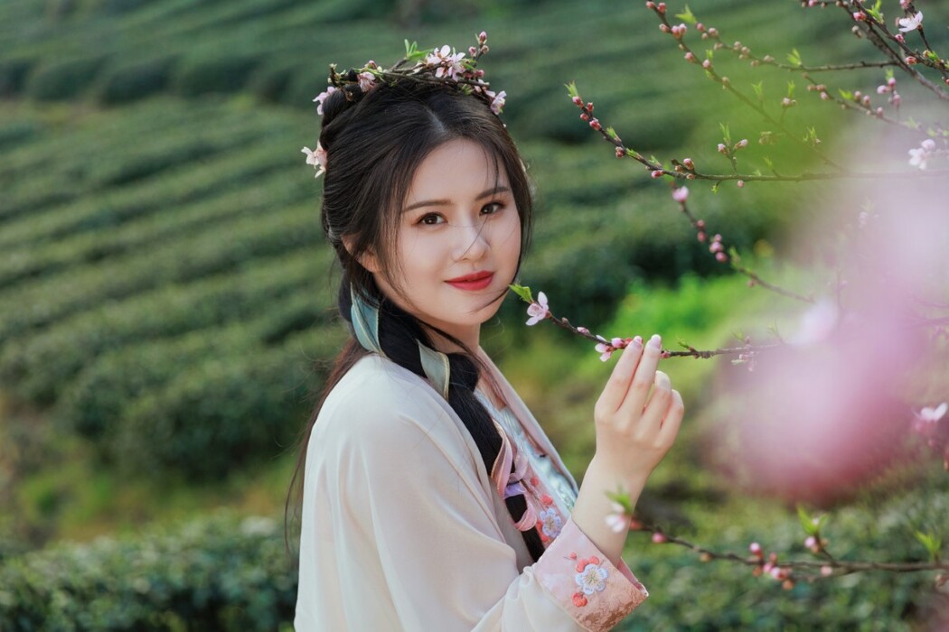 YiTuYu艺图语 Vol.1385 Qiu Qiu