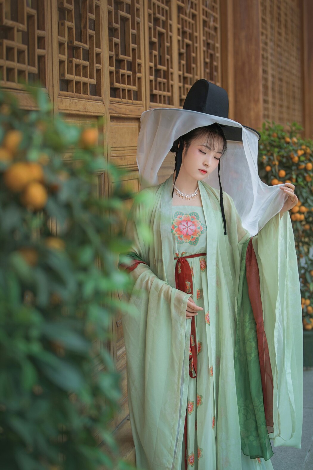YiTuYu艺图语 Vol.1305 Yi Ge Bai Lu