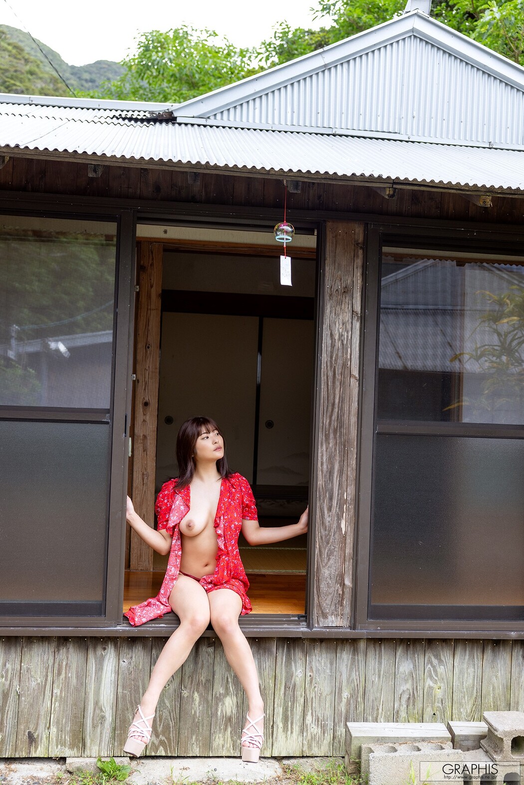 Hina Nitori 似鳥日菜, Graphis Gals 「Voluptuous」 Vol.05 – EVERIA.CLUB