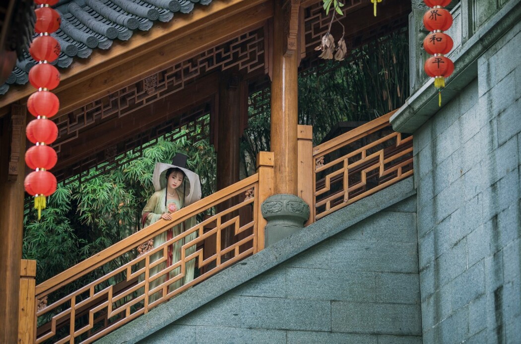 YiTuYu艺图语 Vol.1305 Yi Ge Bai Lu